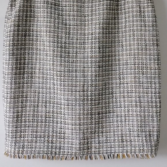 NWT Calvin Klein Black Gray Gematric Slit Tweed Straight & Pencil Skirt Size 14P - Picture 3 of 8